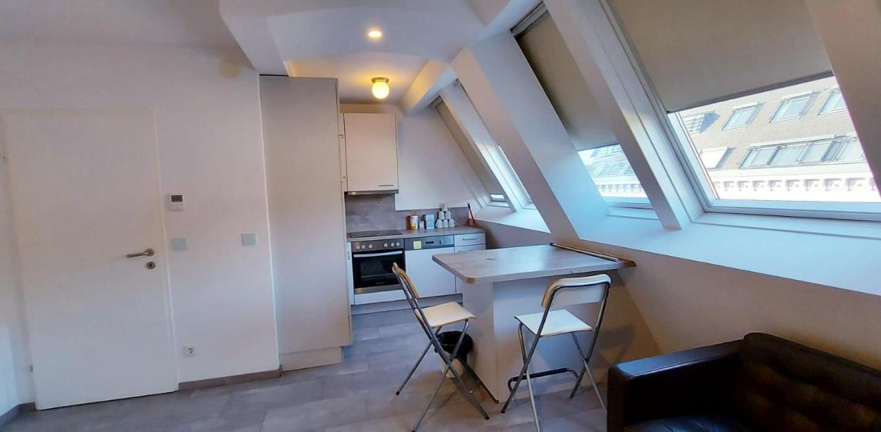 Tota Studio Vienna Luaran gambar