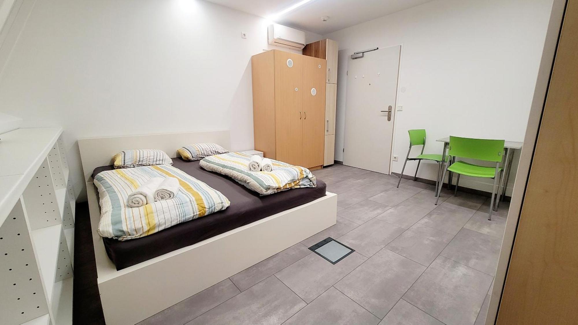 Tota Studio Vienna Luaran gambar