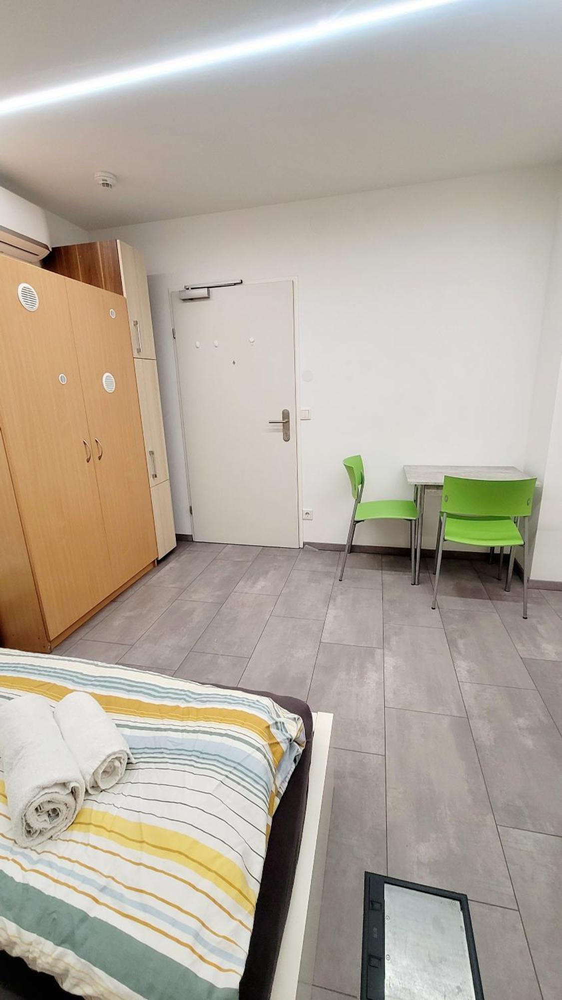 Tota Studio Vienna Luaran gambar