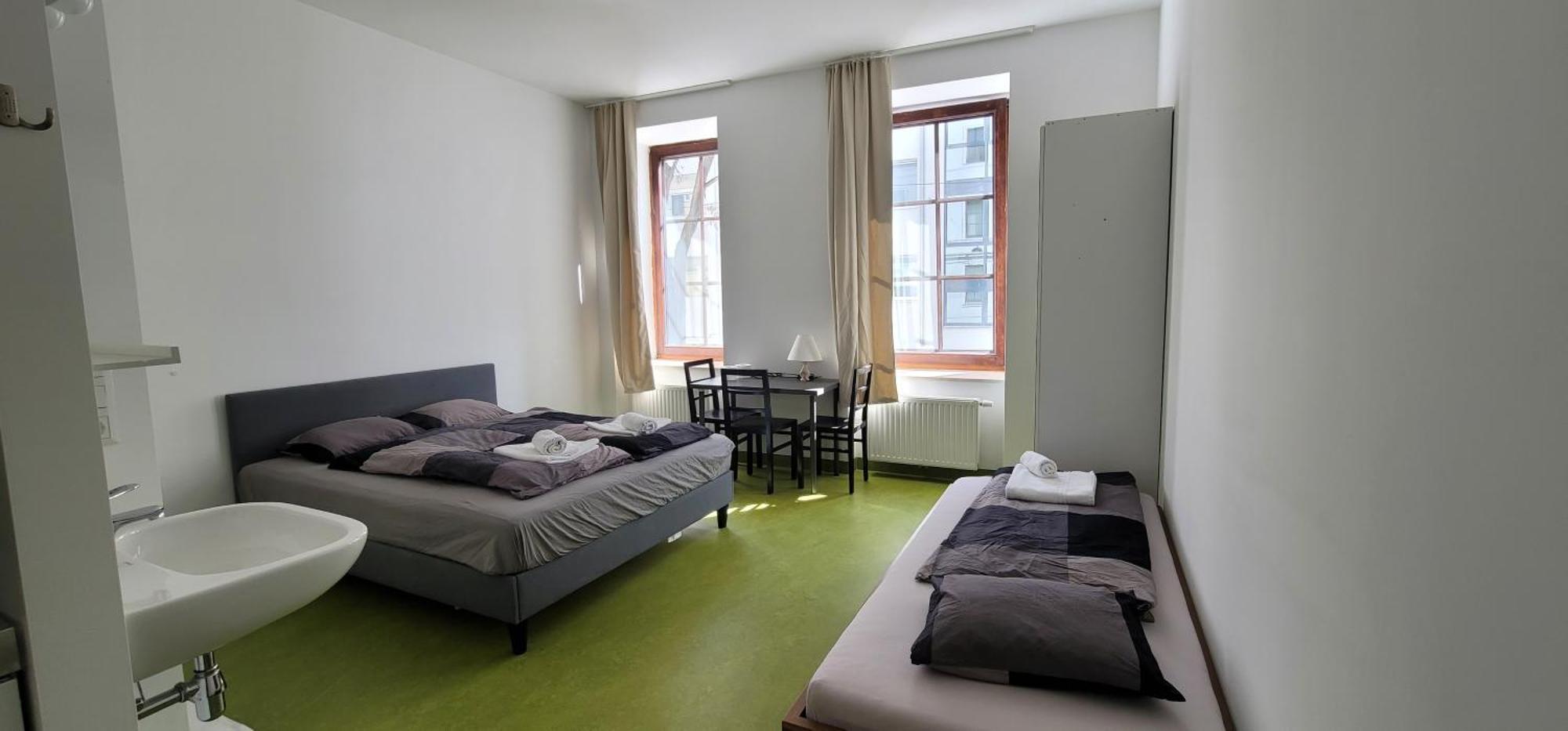 Tota Studio Vienna Luaran gambar